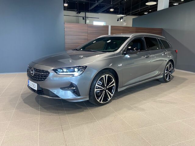 Opel INSIGNIA 2021